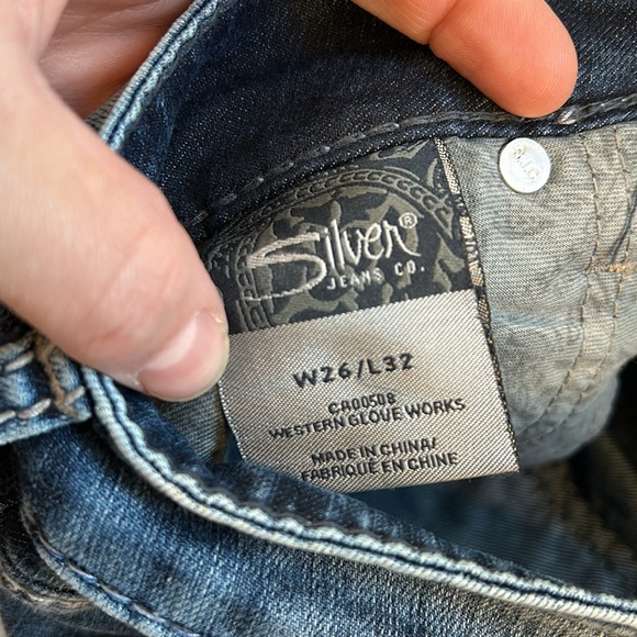 Silver Jeans - Picture 2 of 5